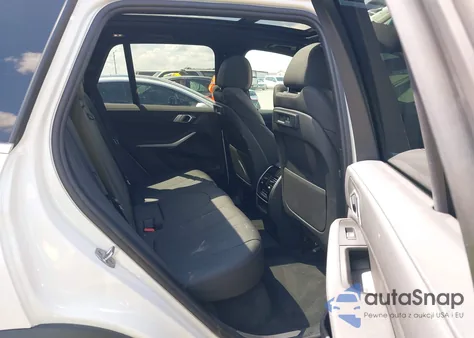 2021 BMW X5 Phev xDrive45E z USA, uszkodzony, nr VIN 5UXTA6C06M9E96787